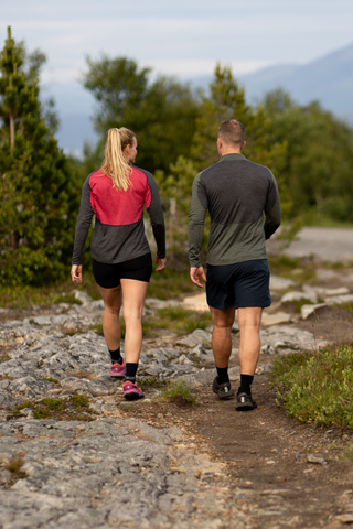 Lanullva Basic Half Zip Dame, Antrasitt/Bringebær-Lanullva