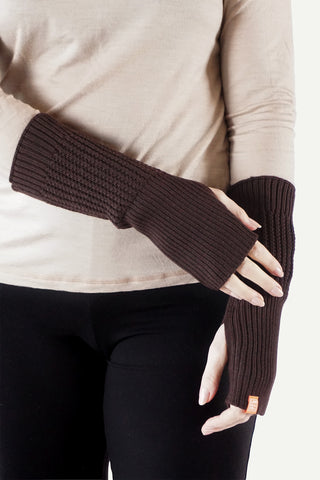 Lanullva Lyngstad Wrist Warmers, Bark